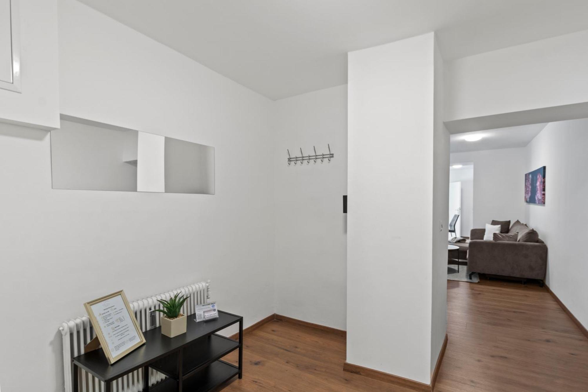 Appartement Stilvolles Zuhause Mit Terrasse à Bruck an der Mur Extérieur photo